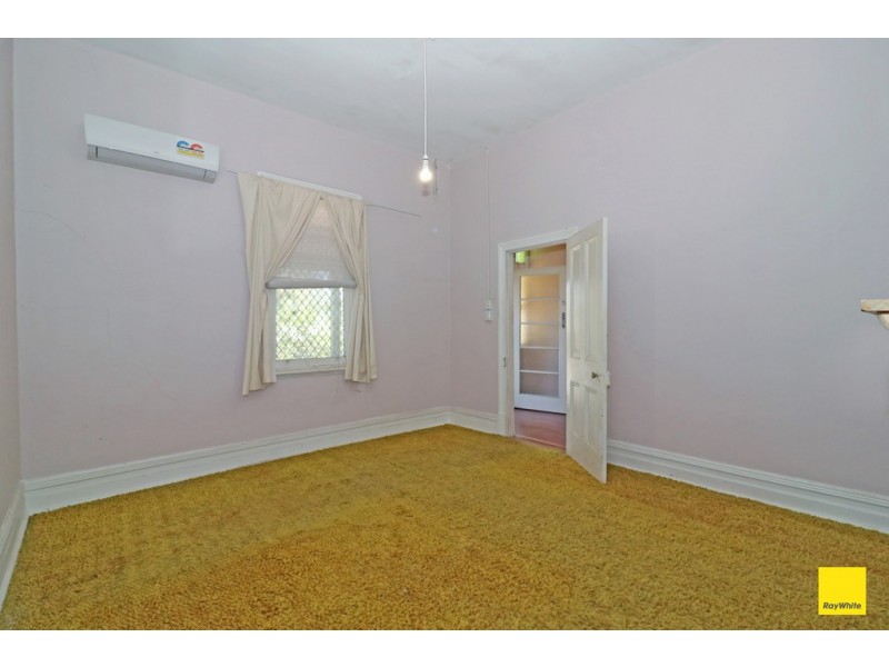 28 Anzac Terrace, Bassendean WA 6054