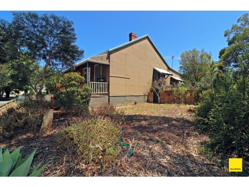 28 Anzac Terrace, Bassendean WA 6054