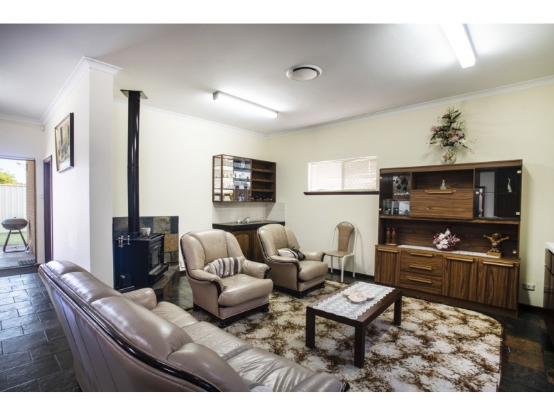 24A Garratt Road, Bayswater WA 6053