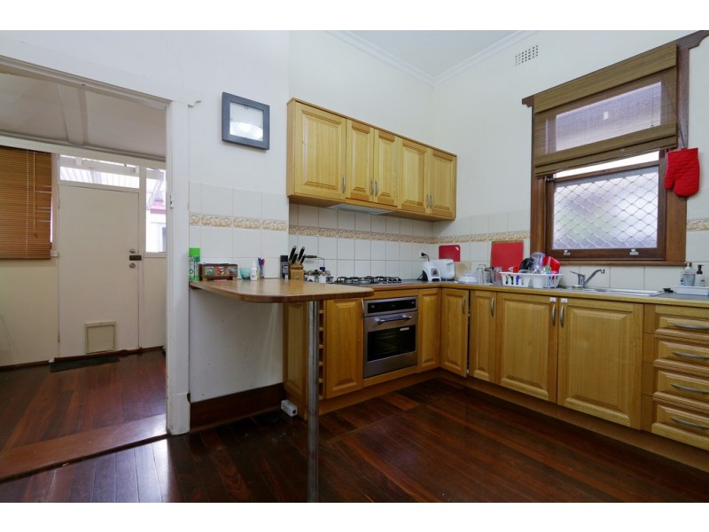 195 Railway Pde, Maylands WA 6051
