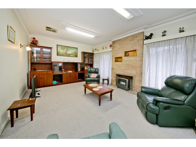 64 Howes Crescent, Dianella WA 6059