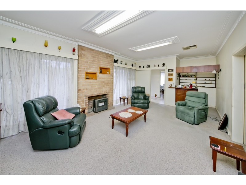 64 Howes Crescent, Dianella WA 6059