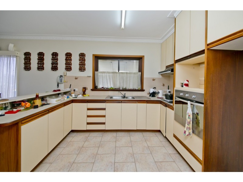 64 Howes Crescent, Dianella WA 6059