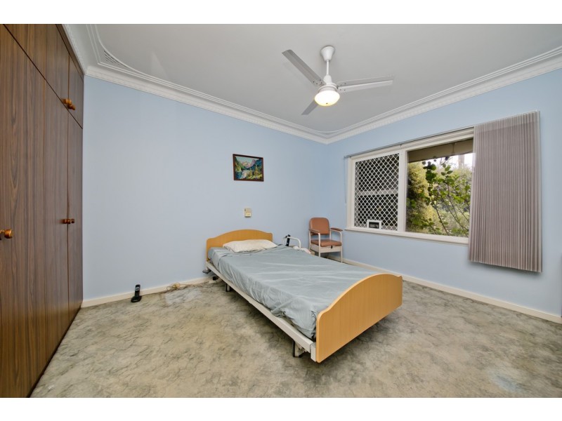 64 Howes Crescent, Dianella WA 6059