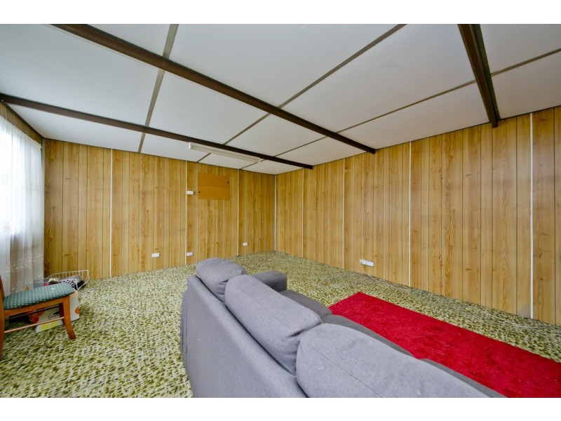 64 Howes Crescent, Dianella WA 6059