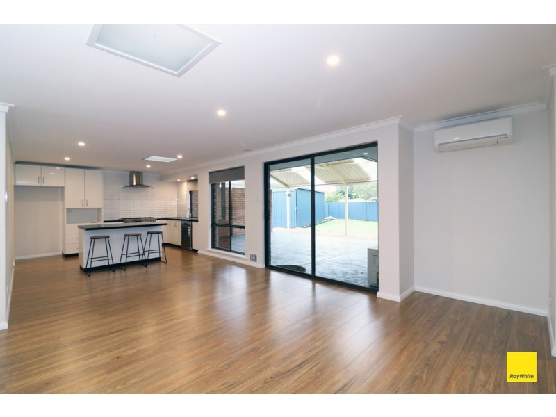 14 Freeland Way, Eden Hill WA 6054