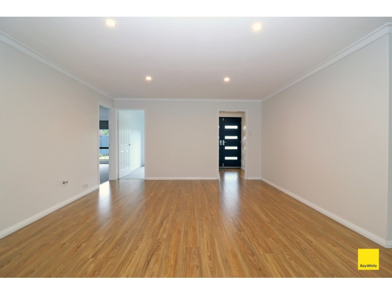 14 Freeland Way, Eden Hill WA 6054