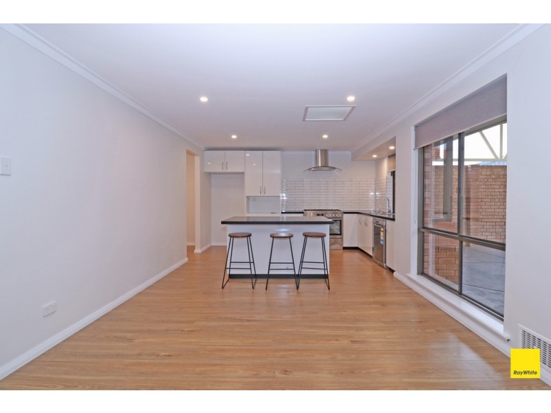 14 Freeland Way, Eden Hill WA 6054