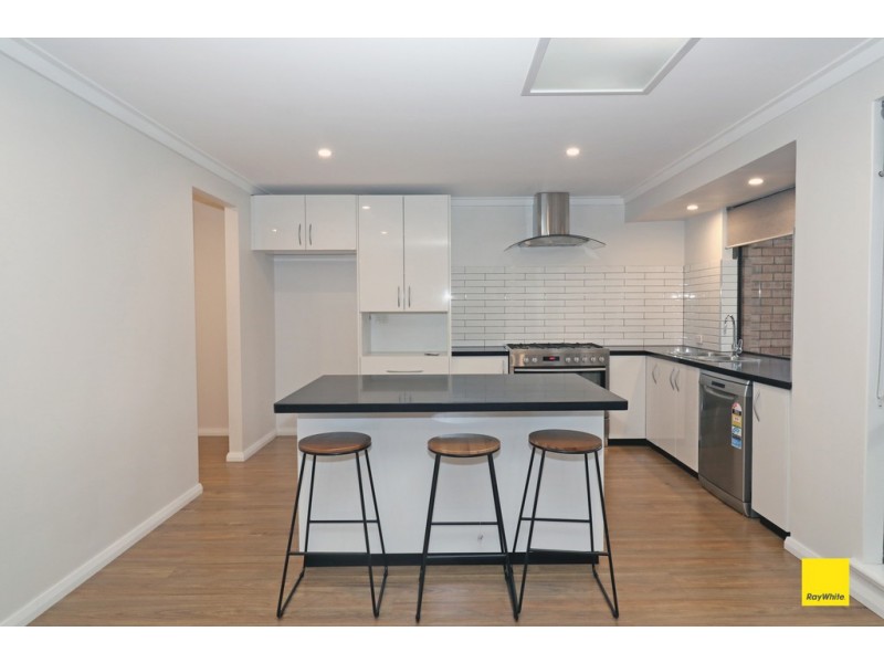 14 Freeland Way, Eden Hill WA 6054