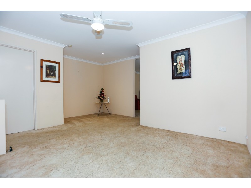 13 Salmon Gum Grove, Beechboro WA 6063