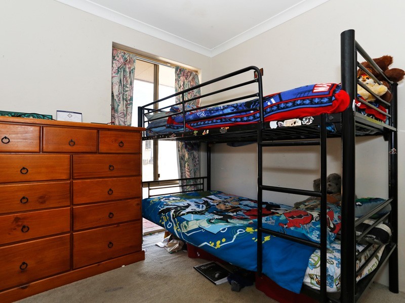 16 Teviot Place, Beechboro WA 6063