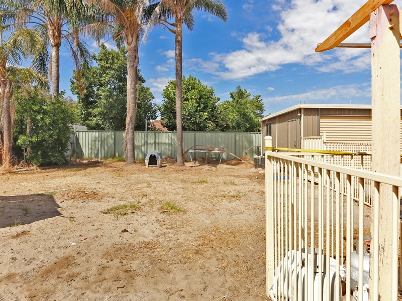 16 Teviot Place, Beechboro WA 6063