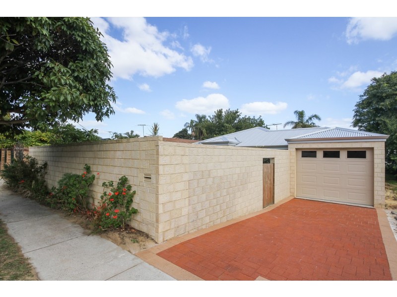 423 The Strand, Dianella WA 6059