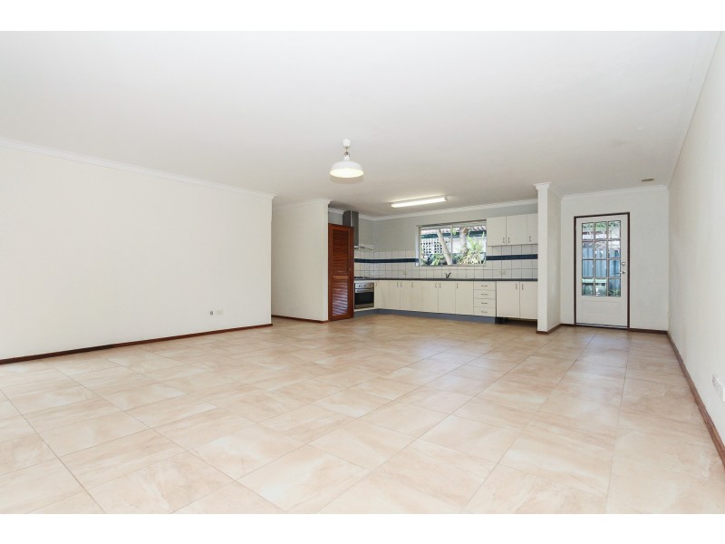 423 The Strand, Dianella WA 6059