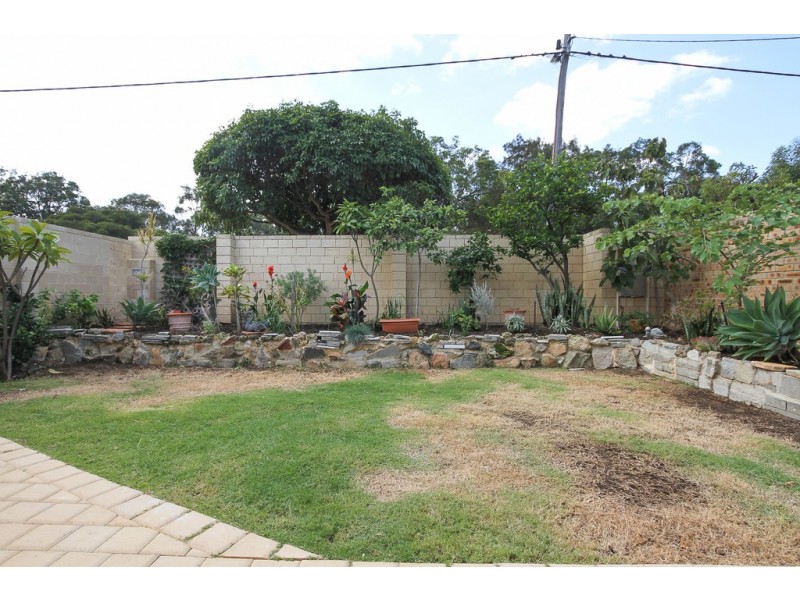 423 The Strand, Dianella WA 6059