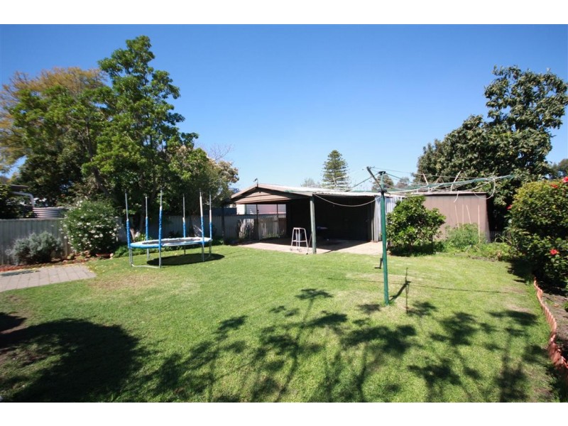 17 Holmesdale Road, Woodbridge WA 6056