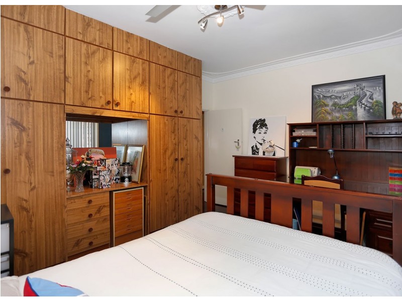 252 The Strand, Dianella WA 6059