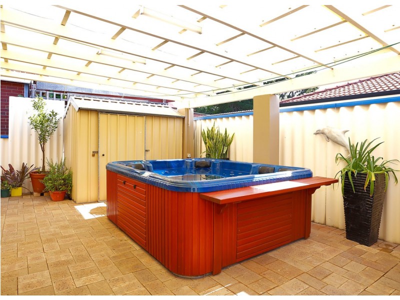 252 The Strand, Dianella WA 6059