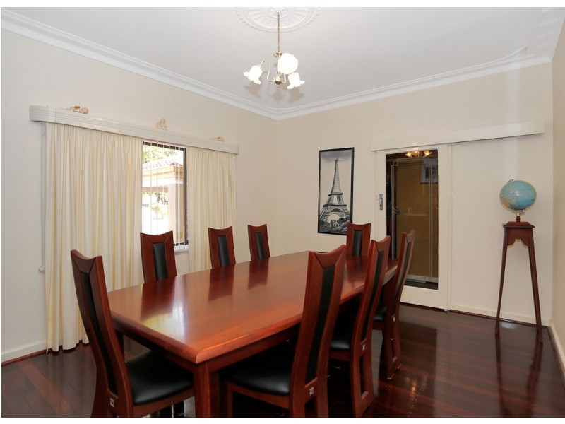 252 The Strand, Dianella WA 6059