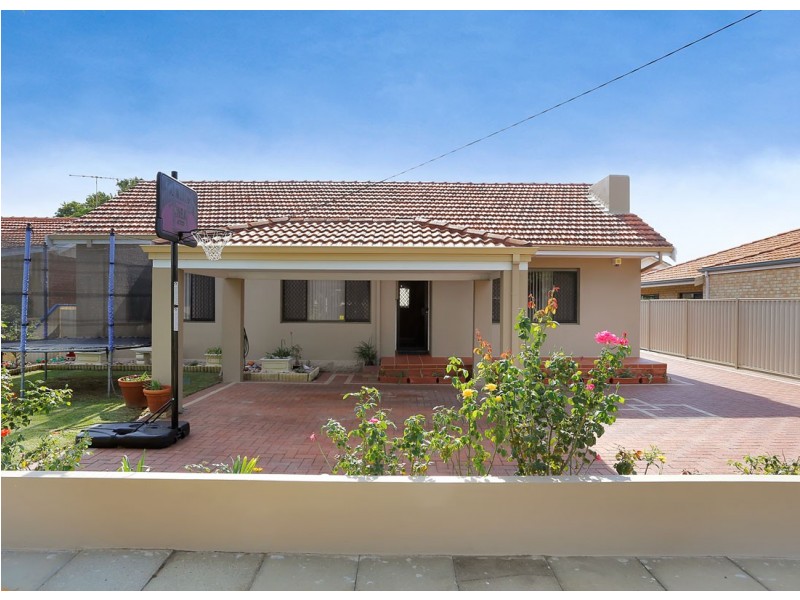 252 The Strand, Dianella WA 6059