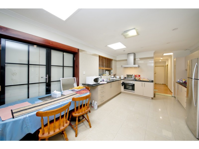 15 Collingwood Street, Dianella WA 6059