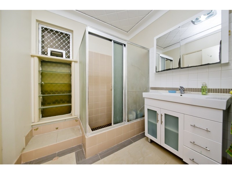 15 Collingwood Street, Dianella WA 6059