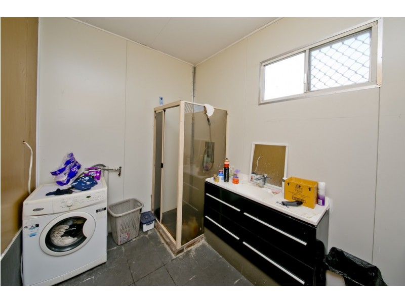 15 Collingwood Street, Dianella WA 6059