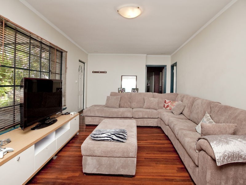 42 Cygnet Street, Dianella WA 6059