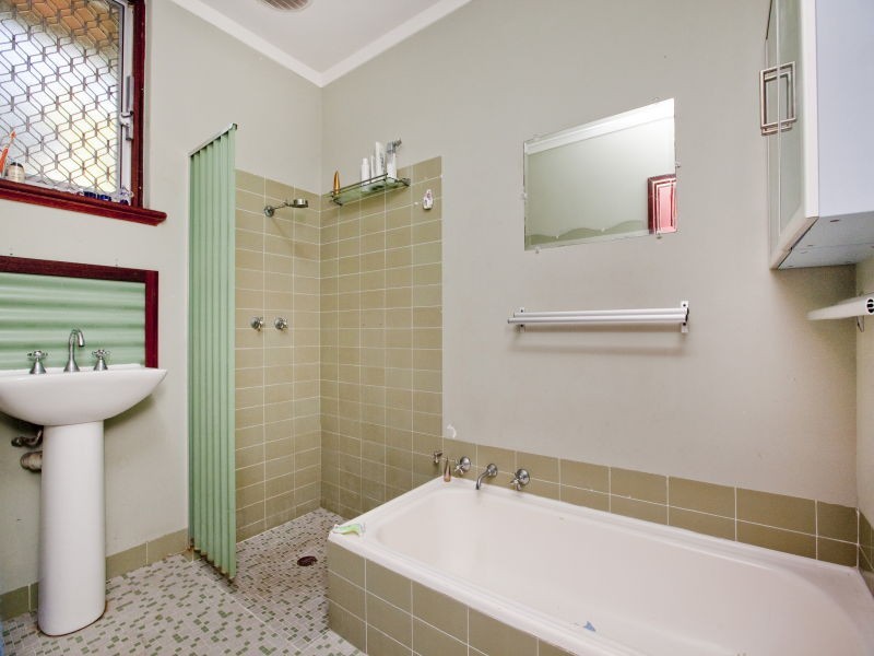 42 Cygnet Street, Dianella WA 6059