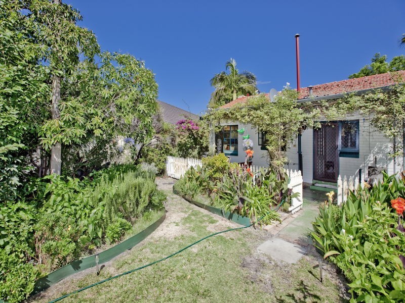 42 Cygnet Street, Dianella WA 6059