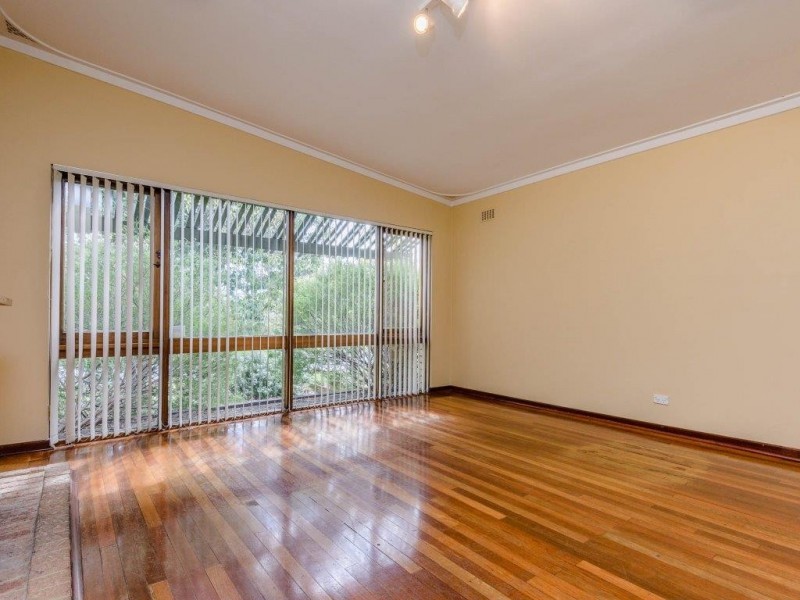 12 Jervios Street, Dianella WA 6059