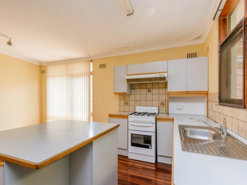 12 Jervios Street, Dianella WA 6059