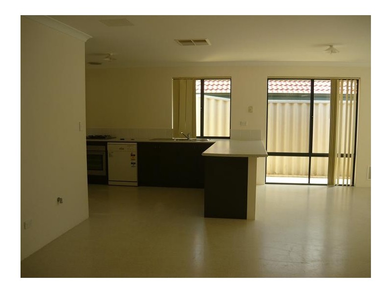 52 Ellendale Drive, Heathridge WA 6027