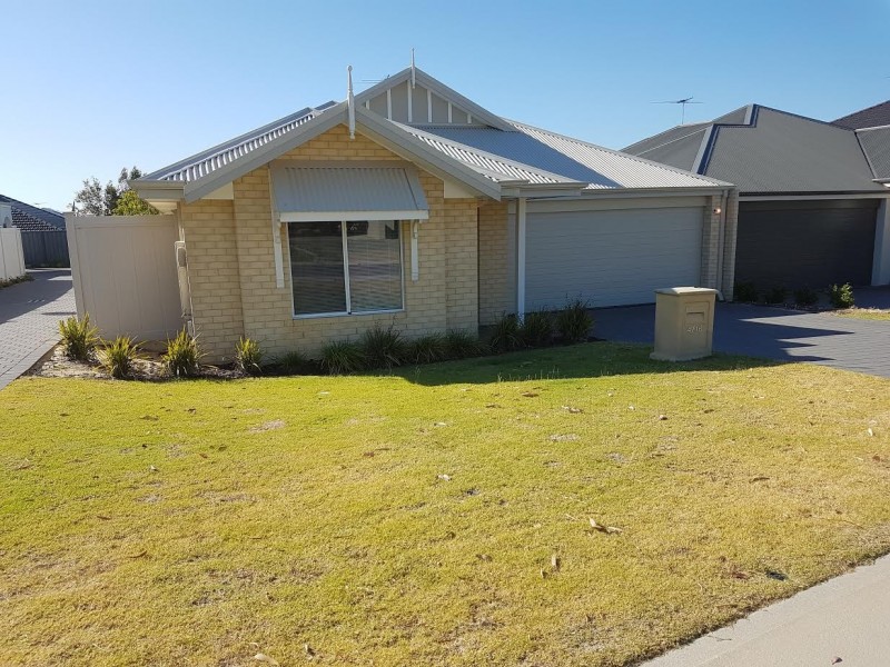 4/16 Larwood Cres, High Wycombe WA 6057