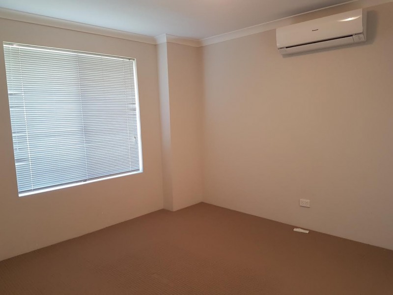 4/16 Larwood Cres, High Wycombe WA 6057