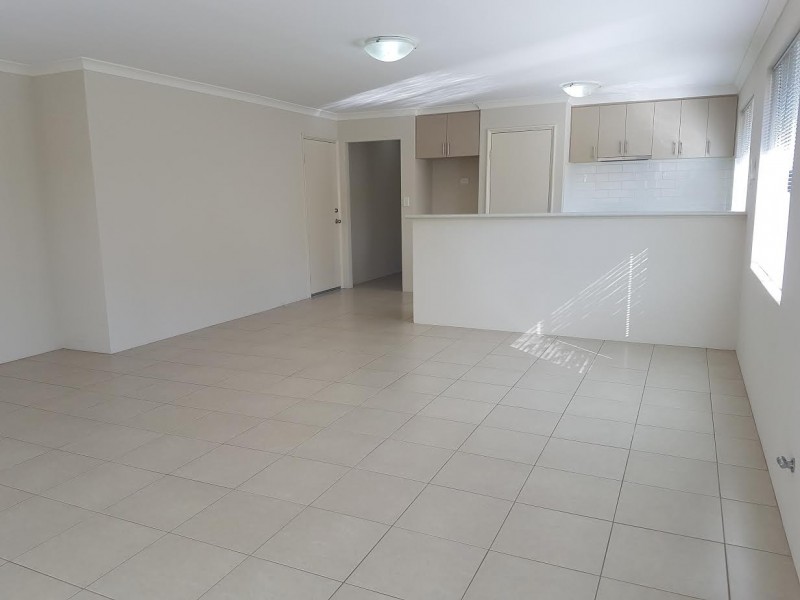 4/16 Larwood Cres, High Wycombe WA 6057