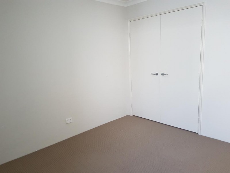 4/16 Larwood Cres, High Wycombe WA 6057