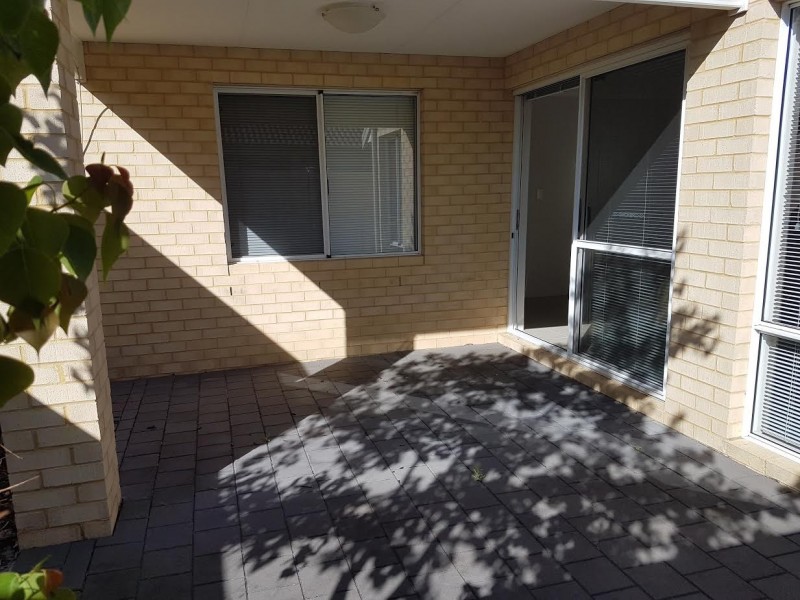 4/16 Larwood Cres, High Wycombe WA 6057