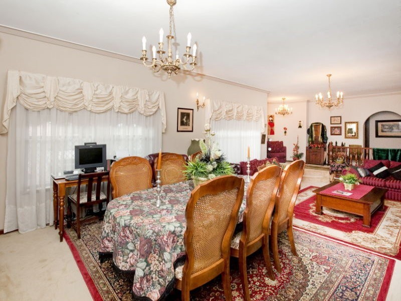 10 Widgee Road, Dianella WA 6059