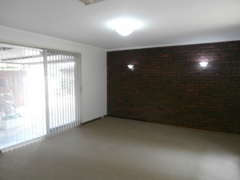 8 Cowie Place, Dianella WA 6059