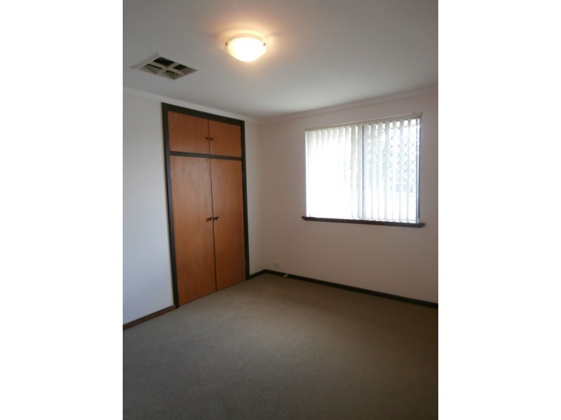 8 Cowie Place, Dianella WA 6059