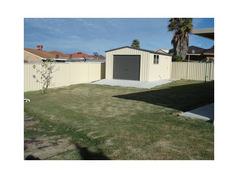 12 Cherwell Avenue, Beechboro WA 6063