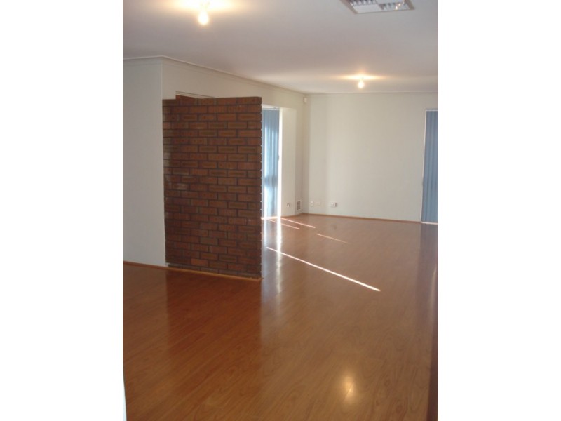 5 Gloves Place, Beechboro WA 6063