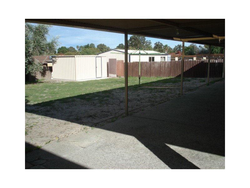 5 Gloves Place, Beechboro WA 6063