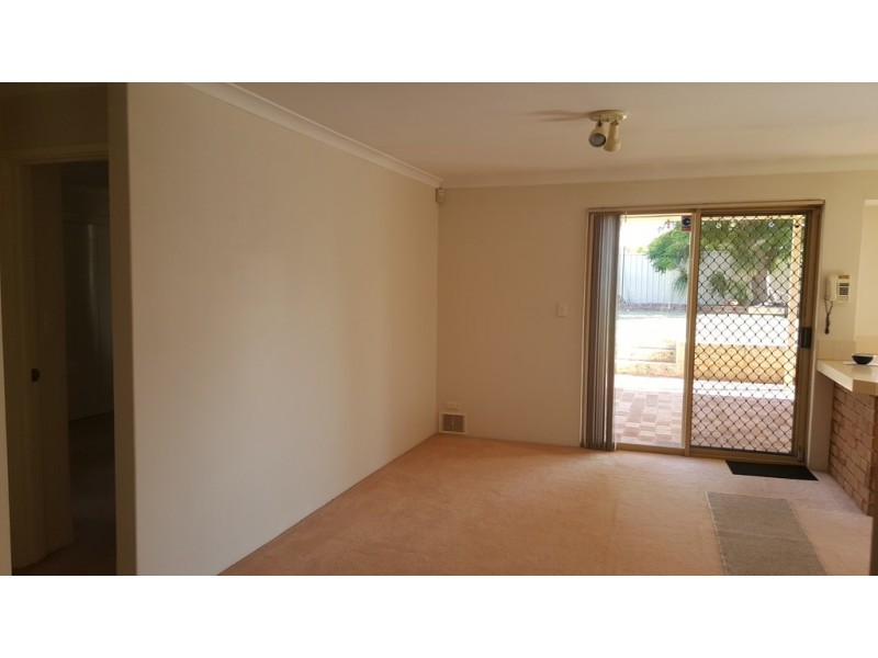 31 Augustus Way, Marangaroo WA 6064