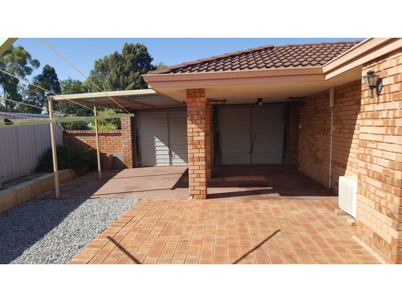 31 Augustus Way, Marangaroo WA 6064