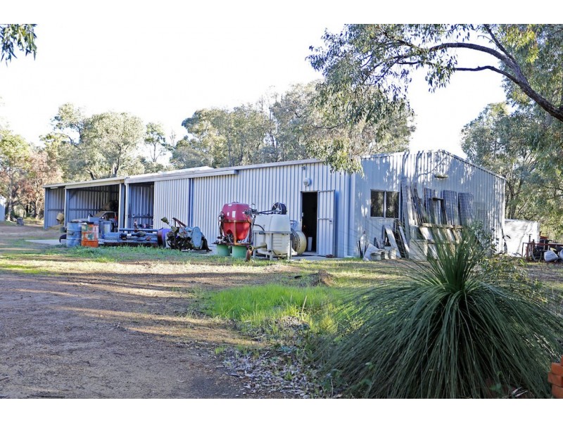 2018 Chittering Road, Lower Chittering WA 6084