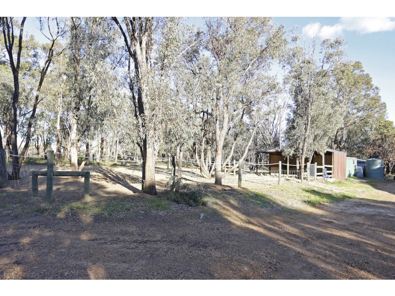 2018 Chittering Road, Lower Chittering WA 6084