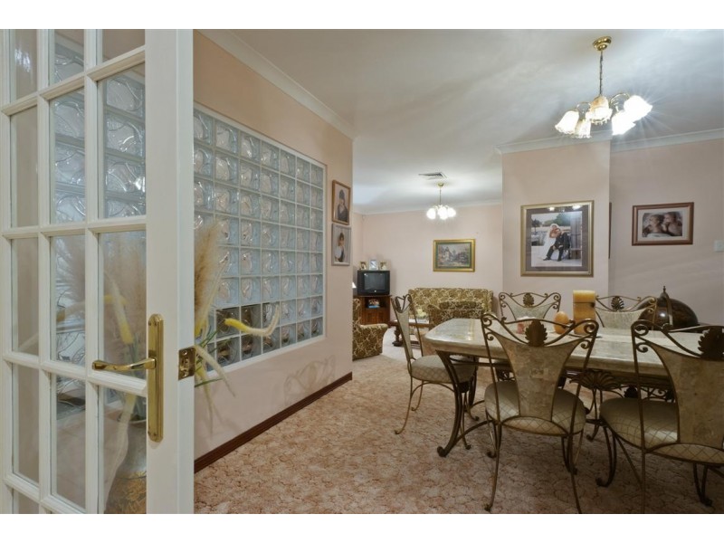 16 Lavender Court, Dianella WA 6059