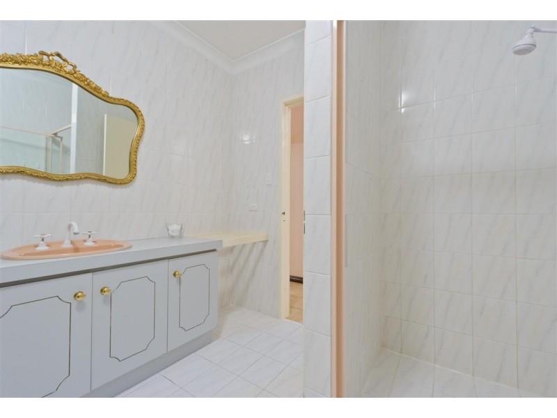 16 Lavender Court, Dianella WA 6059